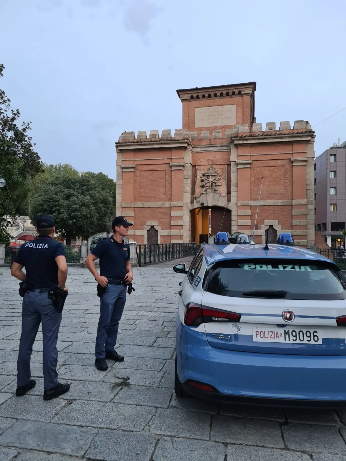 Bologna, più controlli in piazza XX Settembre: sequestri di droga e un’espulsione