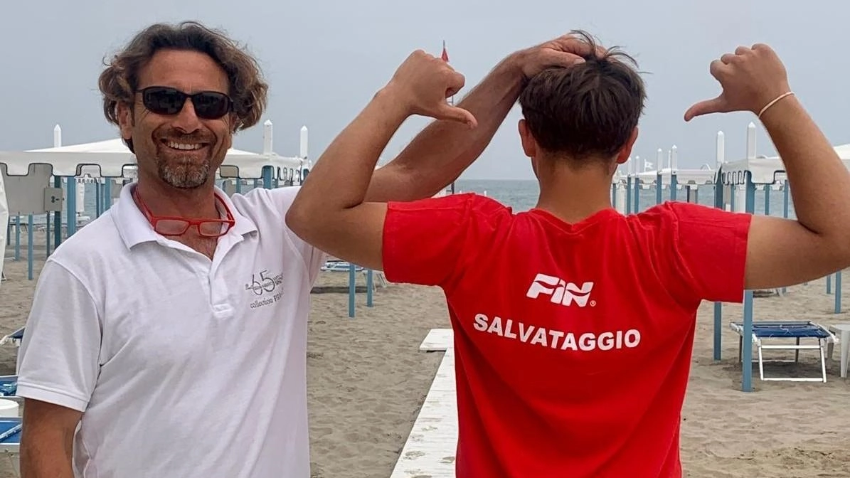 Foto di inizio stagione con Alessandro Vici e il savataggio pronto a salire in torretta