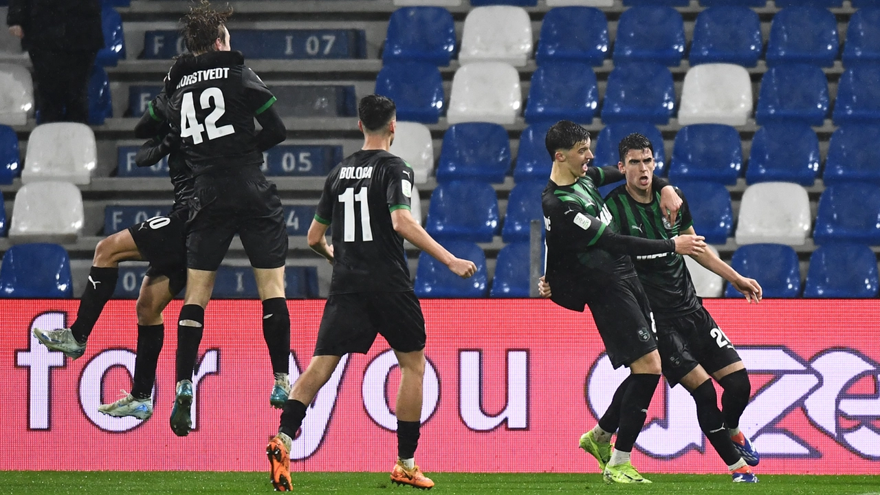 I neroverdi celebrano il secondo gol, segnato da Odenthal (fotofiocchi)