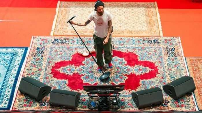 Jovanotti prepara qui il suo tour: "Guardate il Padiglione delle Feste, è la sala prove più bella del mondo"