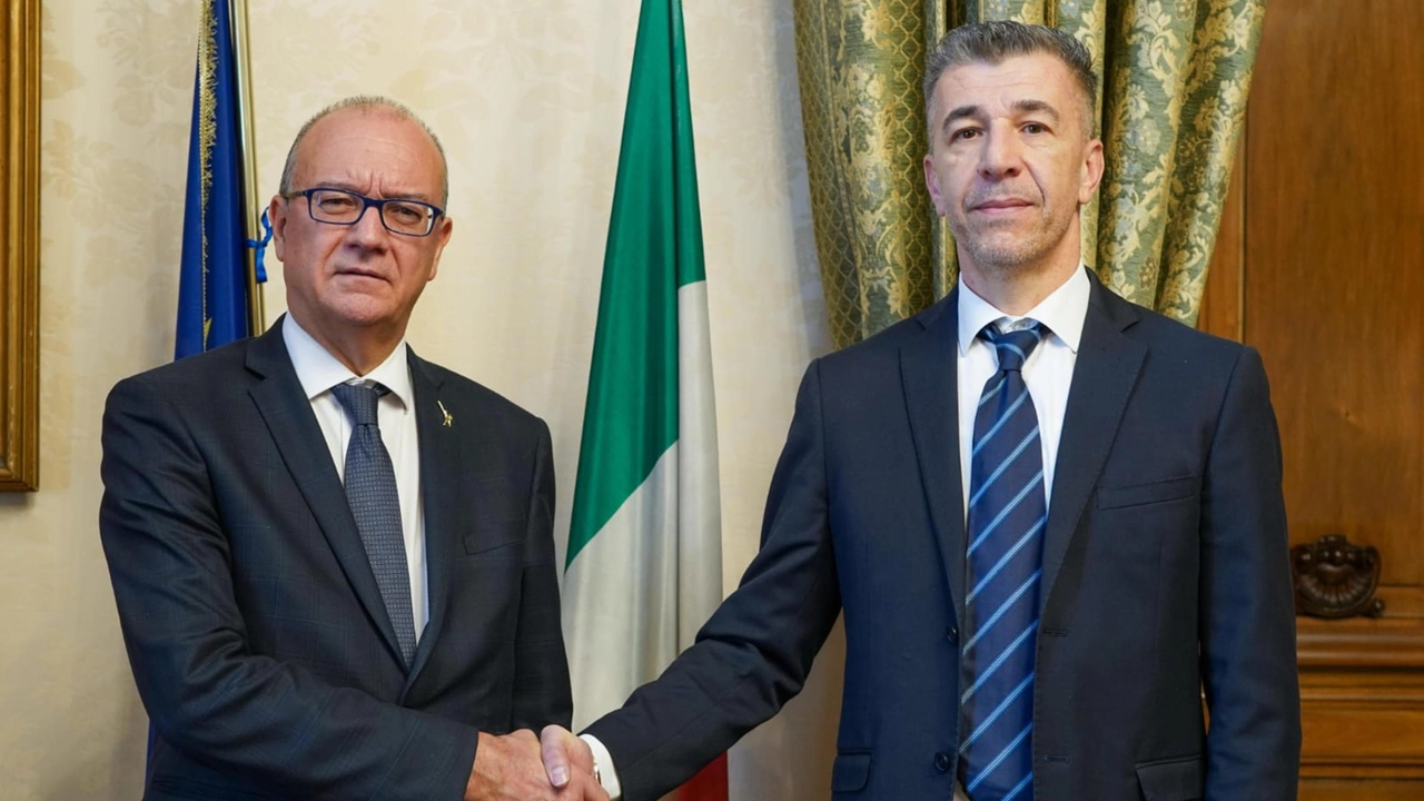 Il ministro Giuseppe Valditara con Gino Cecchettin