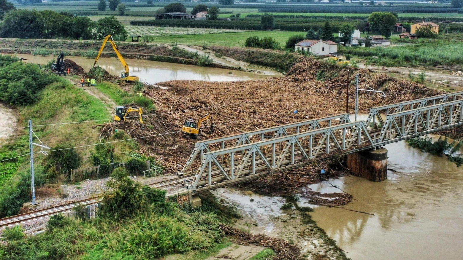 Case evacuate a Lugo . L’acqua arriva in città. Trasferiti in altre strutture i ricoverati dell’ospedale