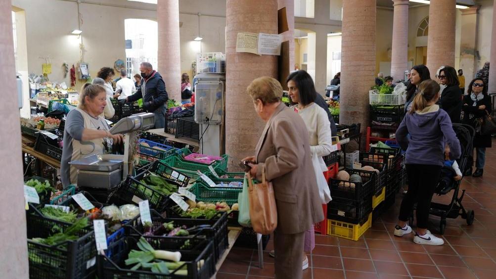 Al Mercato è questione di cultura. E sboccia la ’Festa di primavera’