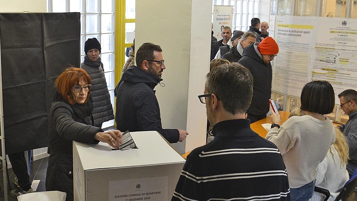 Le elezioni di quartiere tenutesi a Pesaro lo scorso primo dicembre. A Fano invece si seguirà una modalità diversa: estrazione a sorte e voto del Consiglio