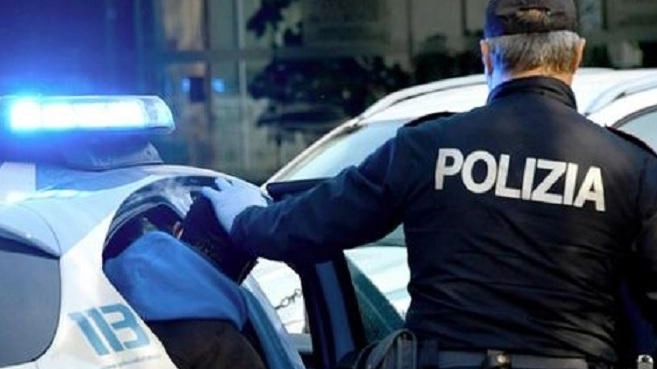 Spaccio di droga alla stazione. Due giovani finiscono in manette