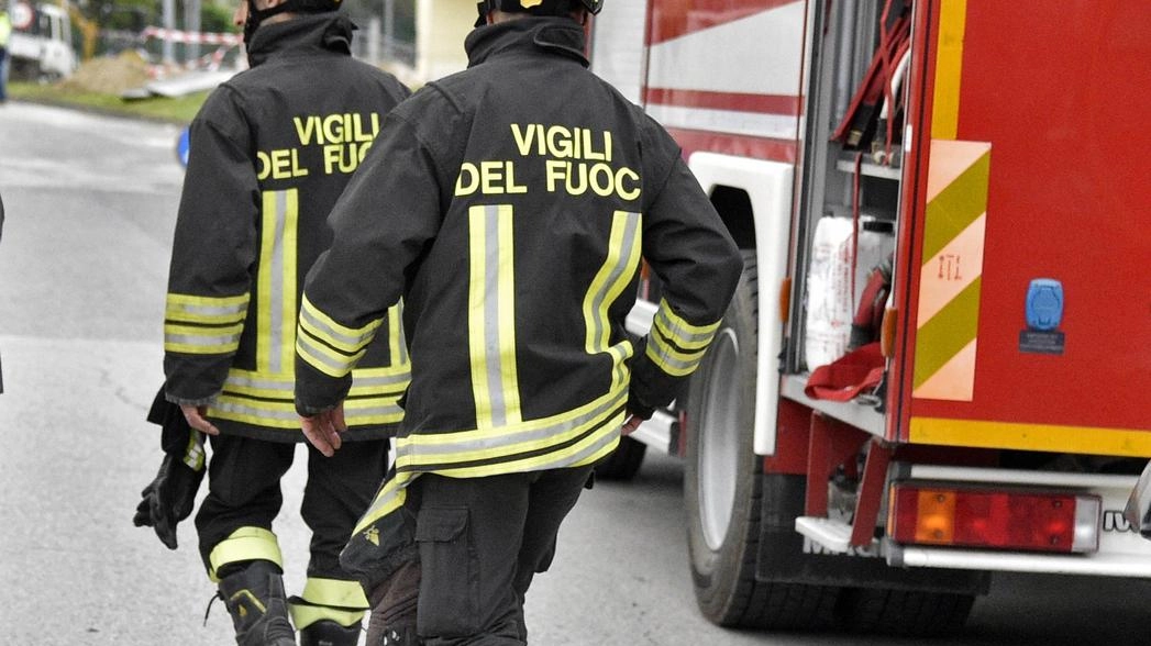 I vigili del fuoco hanno messo in sicurezza il cantiere