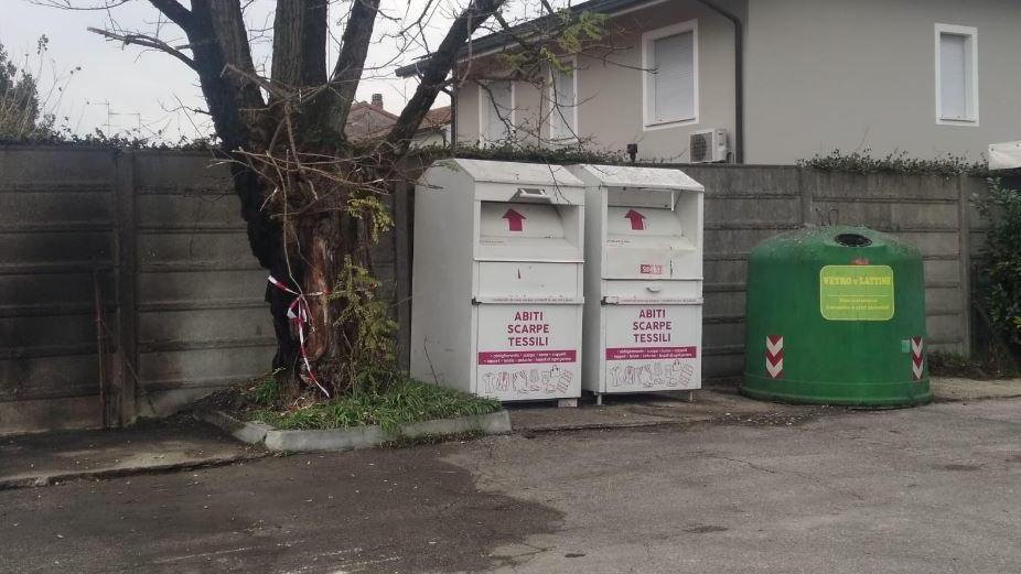 Fiamme nell’isola ecologica. Piromani in azione