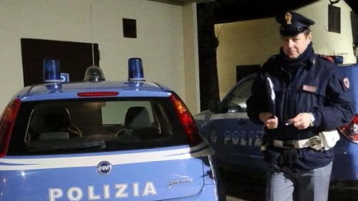 La carta era stata ’mangiata’ da un distributore di benzina a Castel Bolognese. L’uomo, un 43enne riolese, l’ha recuperata e utilizzata per circa 100 euro.