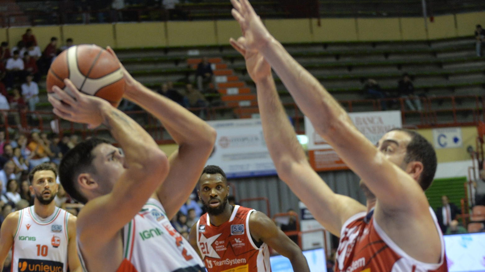 Forlì Vuelle Pesaro finisce 71-50 al Pala Galassi