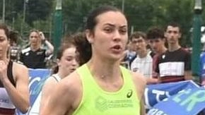 Viola Canovi, giovane velocista di Quattro Castella, ha conquistato il record regionale allieve correndo i 100 metri in 11’’62