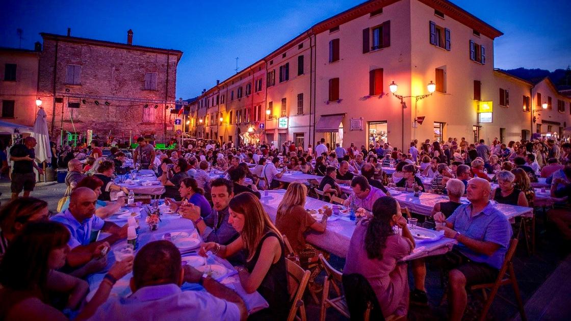 Notte viola 2024 a Bologna, il programma della festa a Borgo Panigale