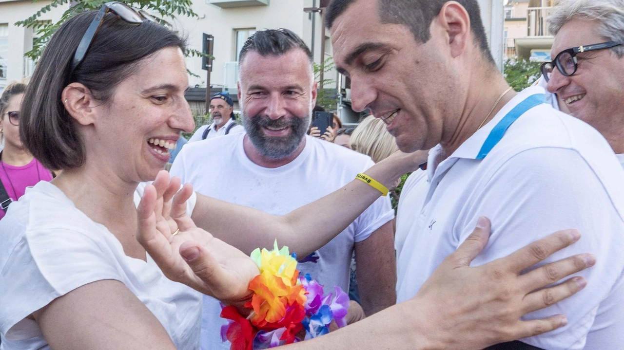 Da definire il giorno dell’intervento di Elly Schlein, qui con Michele de Pascale