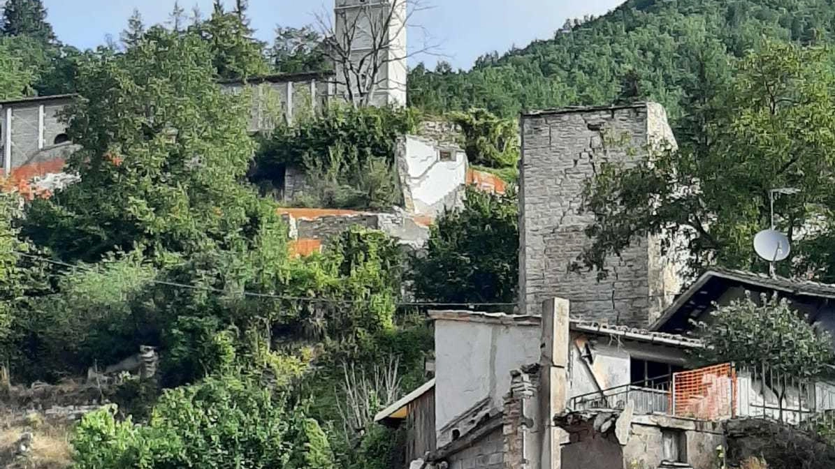 Riccioni è stato eletto sindaco a giugno: le cause dei ritardi nella presentazione dei progetti sono tante. C’era il problema del dissesto idrogeologico superato con un’ordinanza di Castelli.