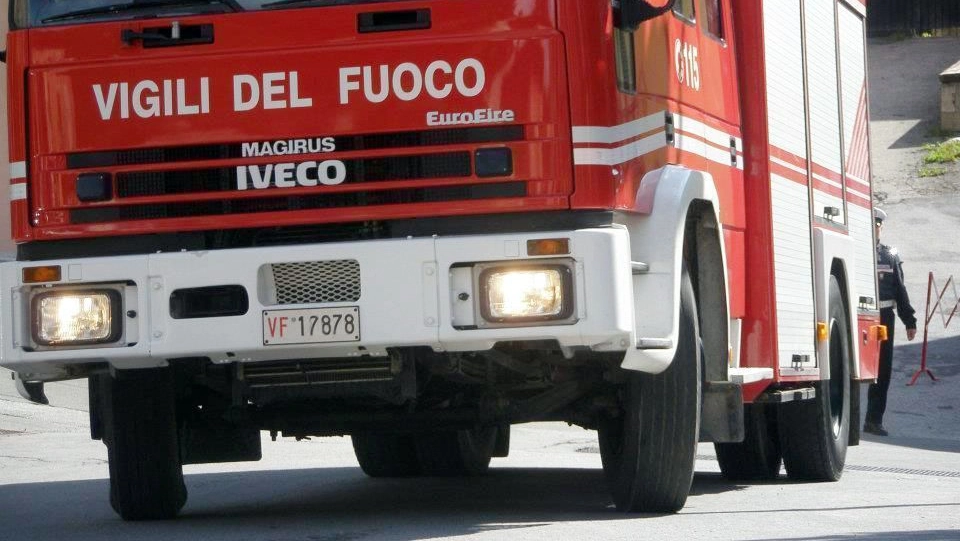 È successo questa mattina in un appartamento di via Simon Bolivar. I Vigili del fuoco allertati a causa del copioso fumo che fuoriusciva dallo stabile