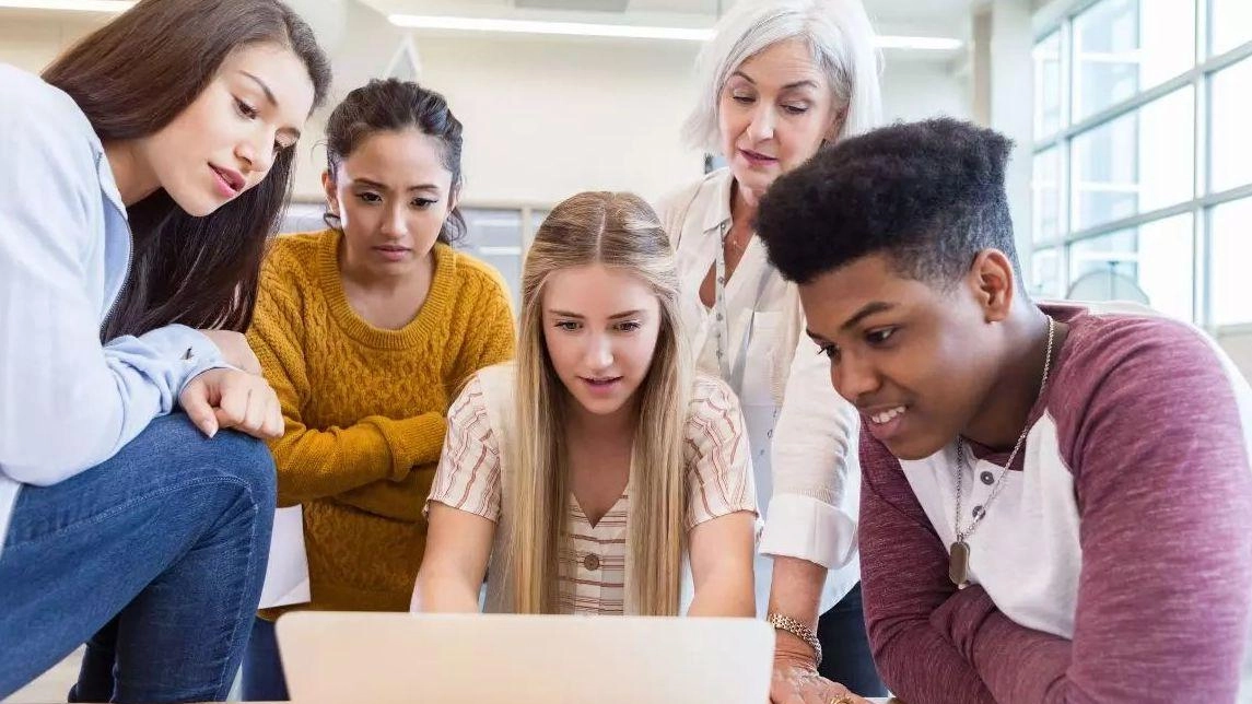 Sono in numero sempre maggiore gli studenti stranieri nelle classi delle scuole bolognesi (foto archivio)