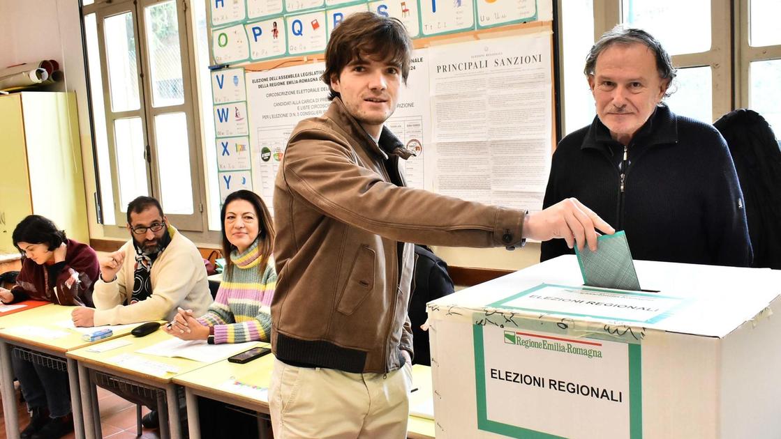 Cittadini chiamati al voto: "E chi non va alle urne poi non si deve lamentare"