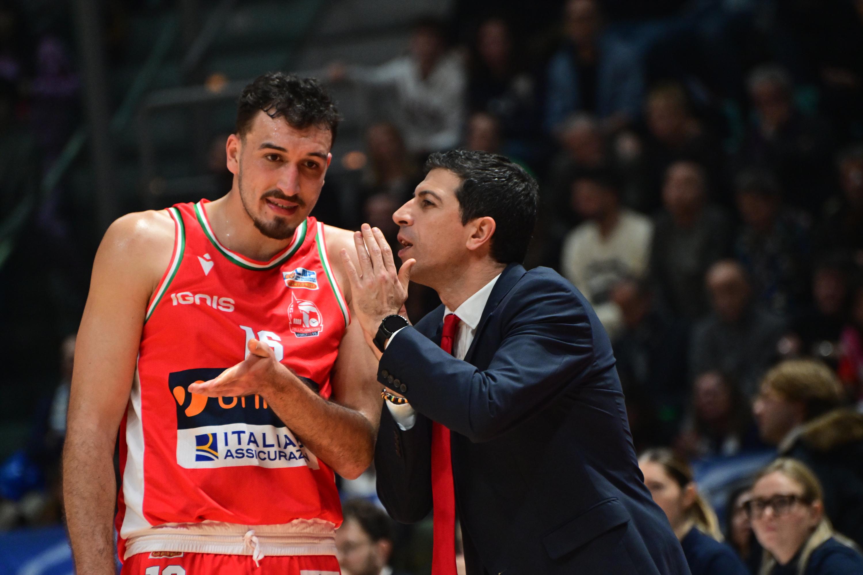 Unieuro lotta ma cade a Bologna dopo un overtime contro la Fortitudo