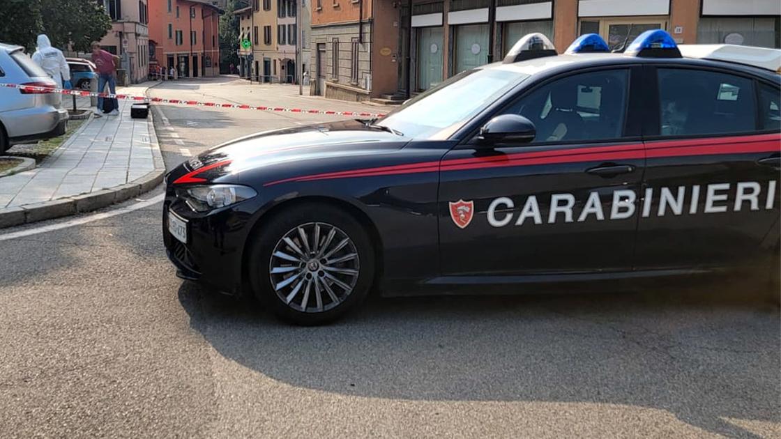 Padova, picchia la moglie e incendia l’appartamento: arrestato 36enne