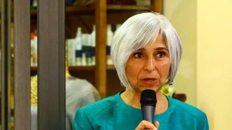 Loriana Bergianti, la Bottega ed alcuni prodotti che sono messi in vendita dalla cooperativa