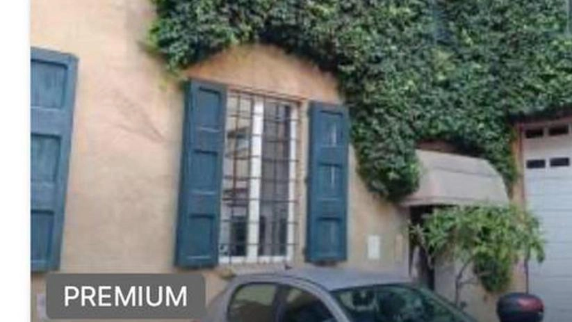 ’Casa’ in affitto a 600 euro. Ma è di soli 8 metri quadri