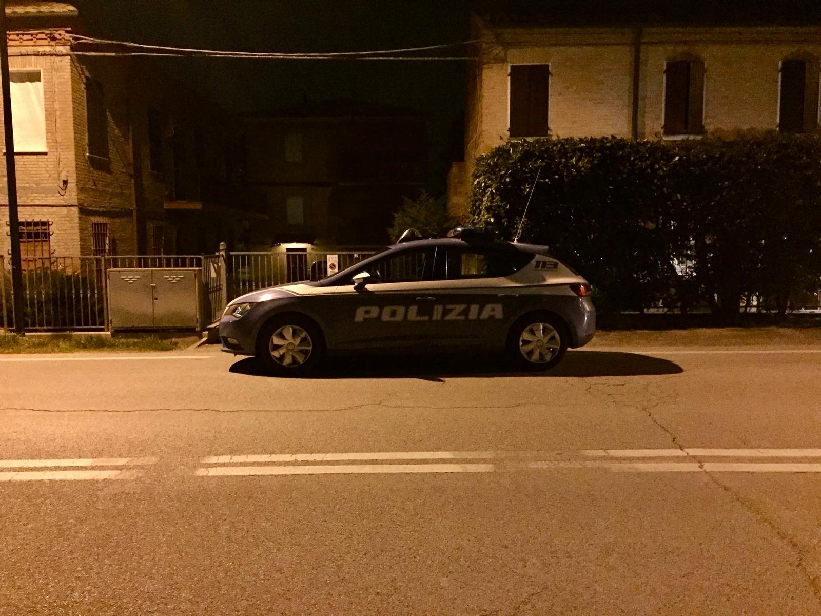 Arrestati due giovani per spaccio all’interno di un locale notturno a Ferrara