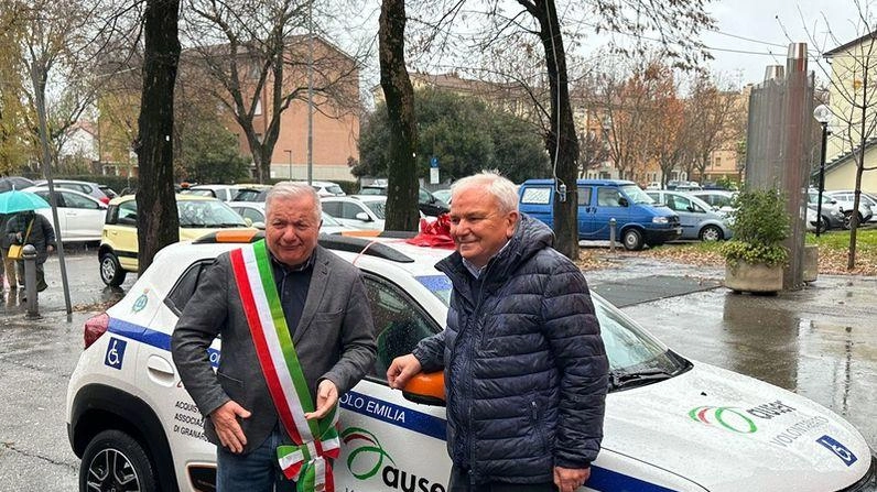 Il sindaco Alessandro Ricci con Angelo Baruzzi dell’Auser