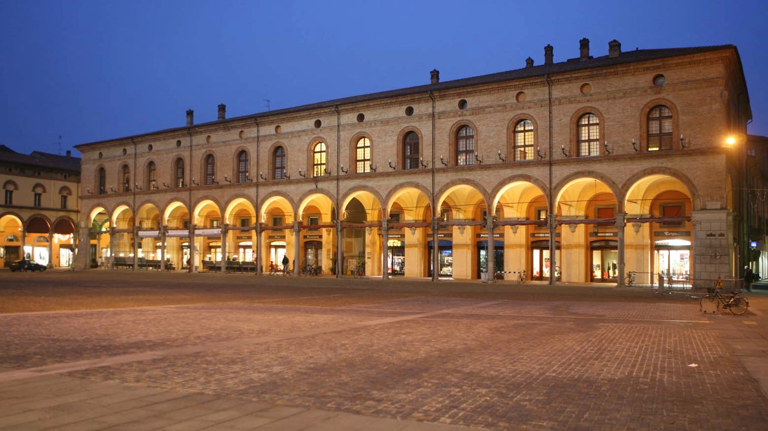 Palazzo Sersanti in piazza Matteotti a Imola