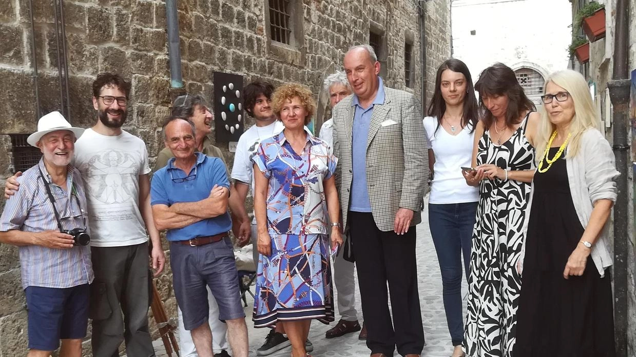 La festa nella rua più lunga: "Non solo vicini ma amici"