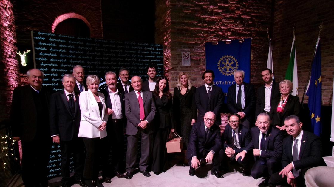 Cena degli auguri del Rotary Club Valle del Rubicone: premio all