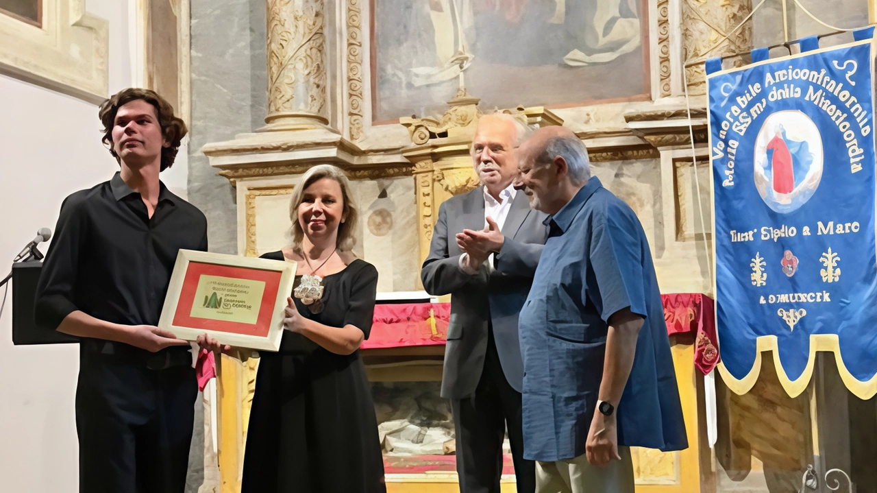 L'Accademia Organistica Elpidiense premia il giovane organista fermano Riccardo Ricci per il suo talento musicale internazionale.