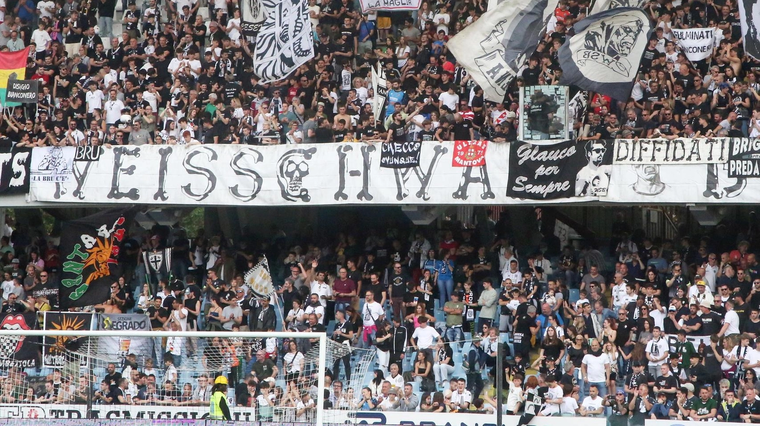 Con oltre 6mila tessere sottoscritte il popolo bianconero è davanti anche a Sampdoria e Palermo.