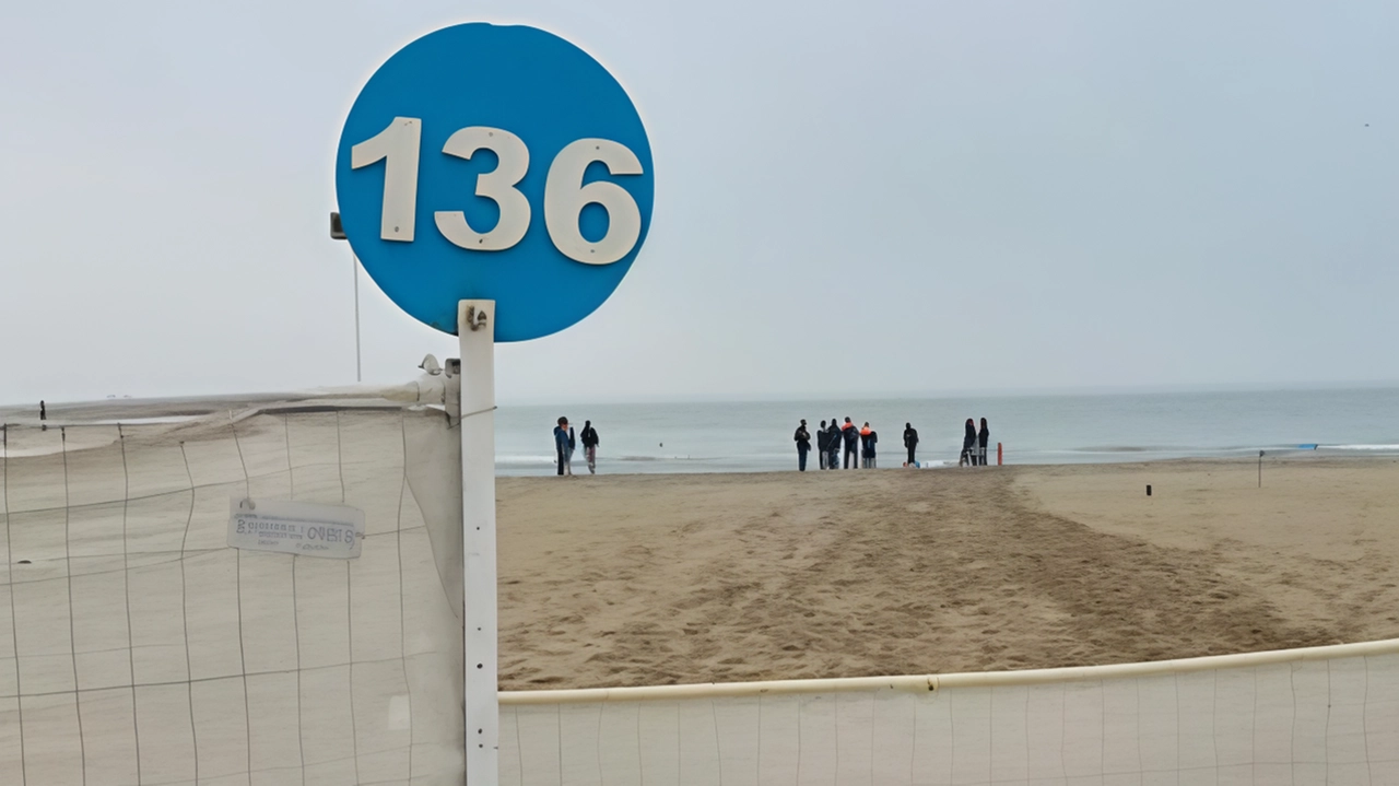 Macabra scoperta sulla spiaggia di Riccione, trovato il cadavere di una donna