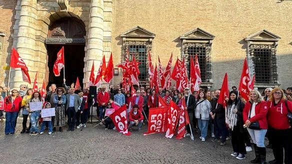 Docenti in piazza: adesione molto alta: "No alla legge di bilancio"