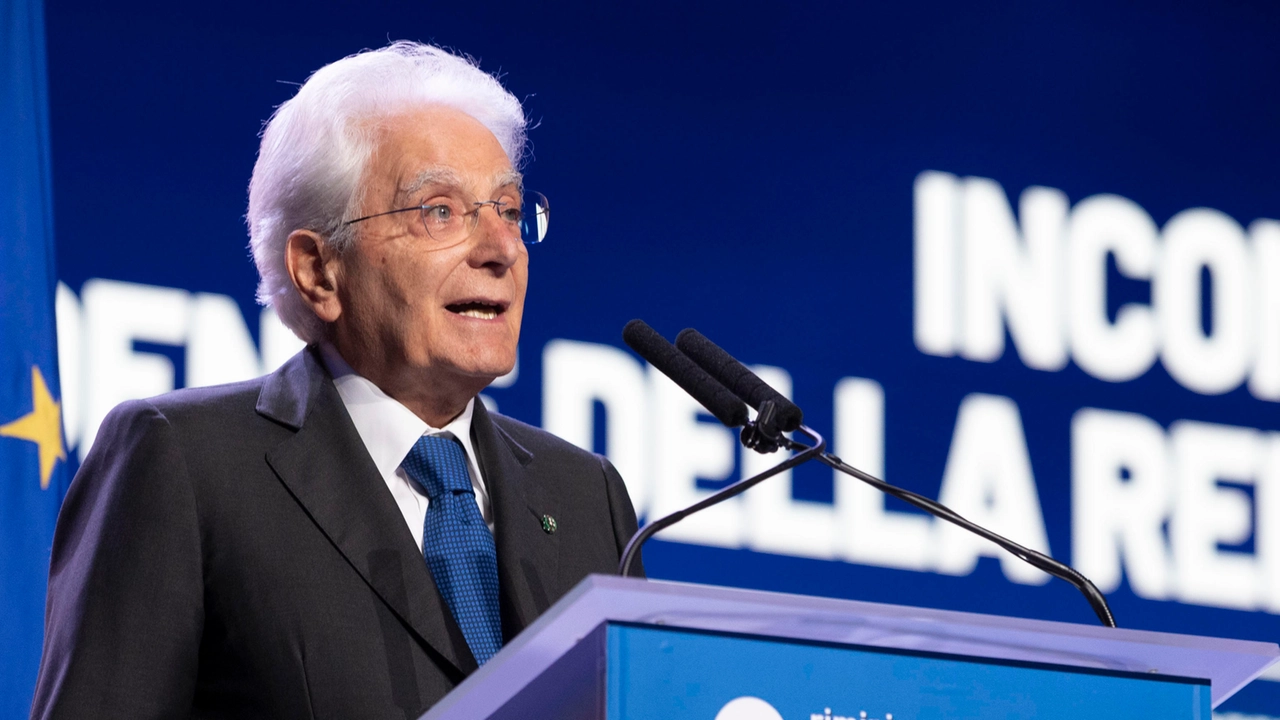 Sergio Mattarella in occasione dell'apertura del Meeting di Rimini: "Camminare insieme contro le atrocità delle guerre"