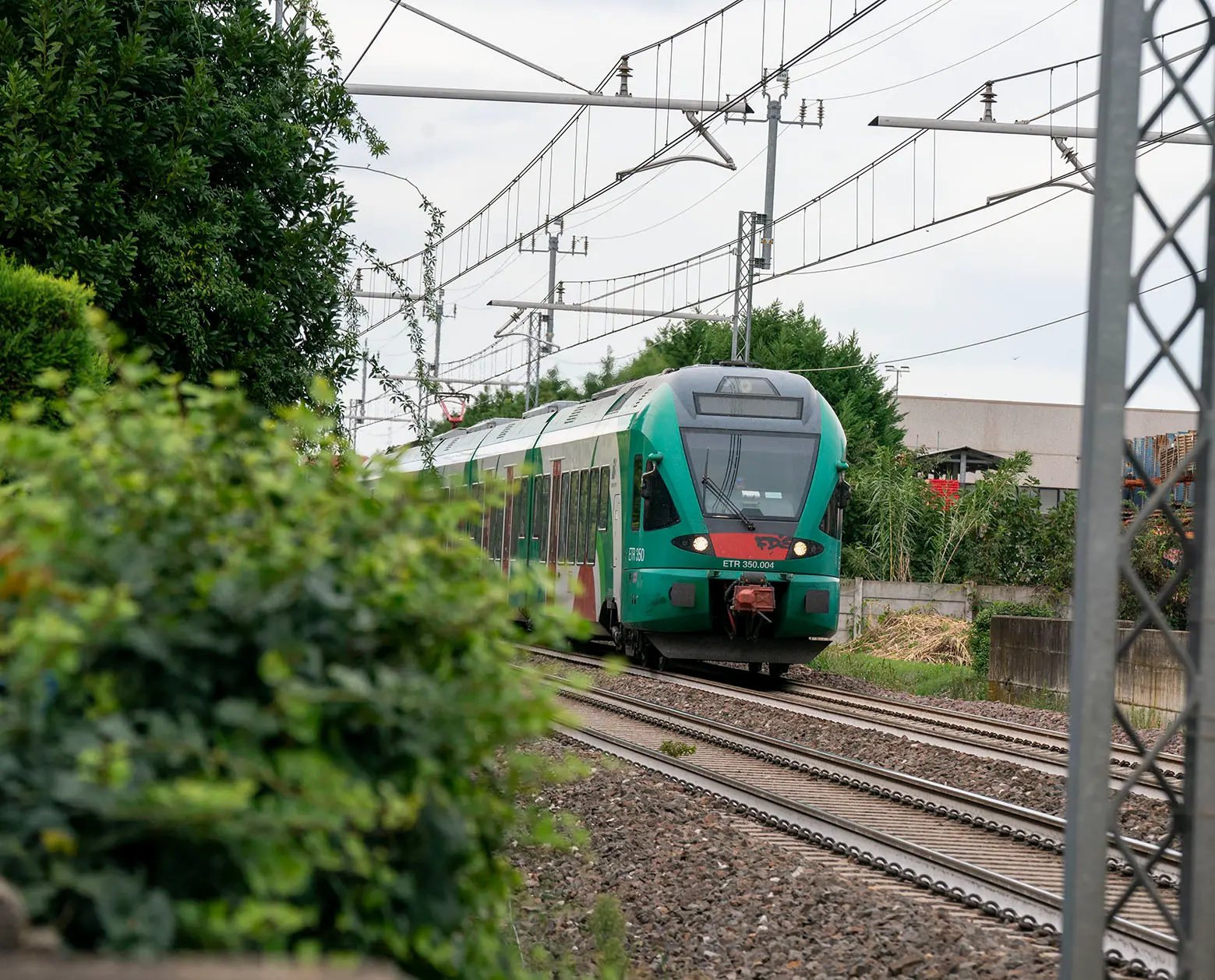 Muore travolto da un treno alla stazione di Grottammare