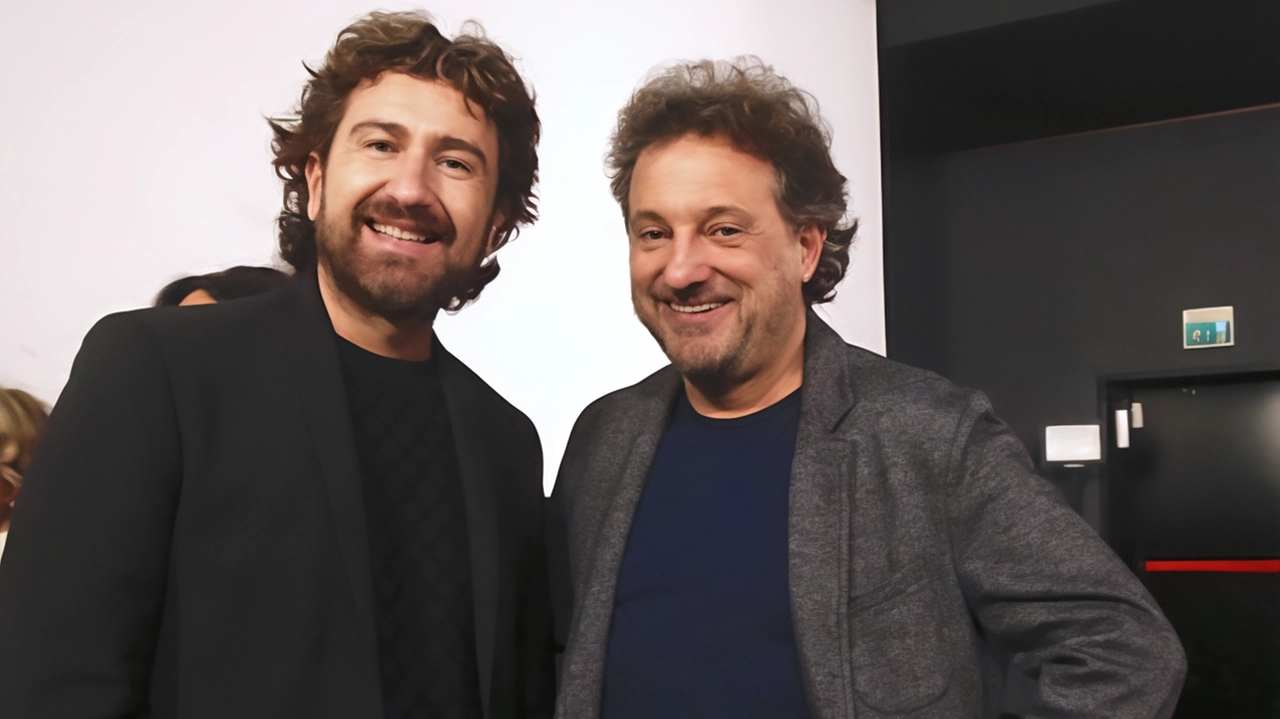 Si chiude un weekend fantastico per "Io e te dobbiamo parlare", il nuovo film di Alessandro Siani con Leonardo Pieraccioni...