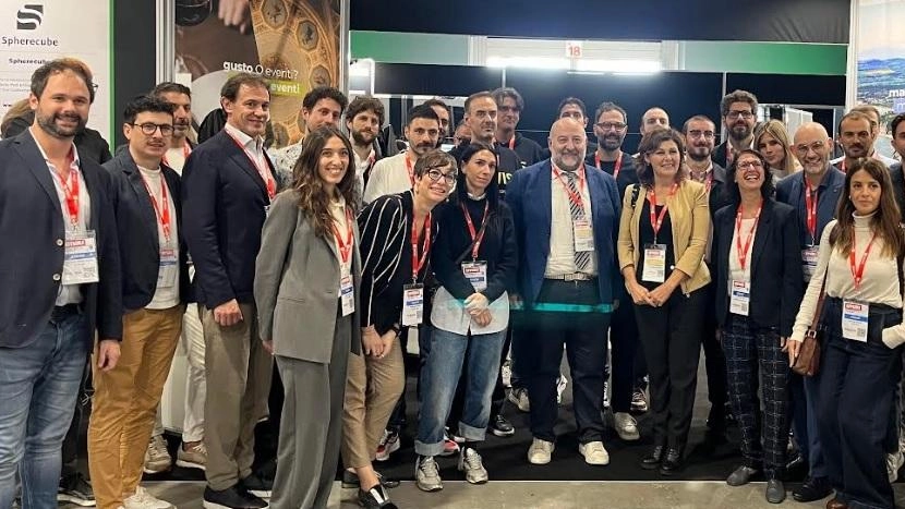 Al centro l’assessore regionale Andrea Maria Antonini con i rappresentanti delle startup e Pmi allo Smau