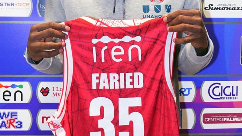 Kenneth Faried, nuovo giocatore della Pallacanestro Reggiana, porta energia e passione al campionato italiano con l'Unahotels.