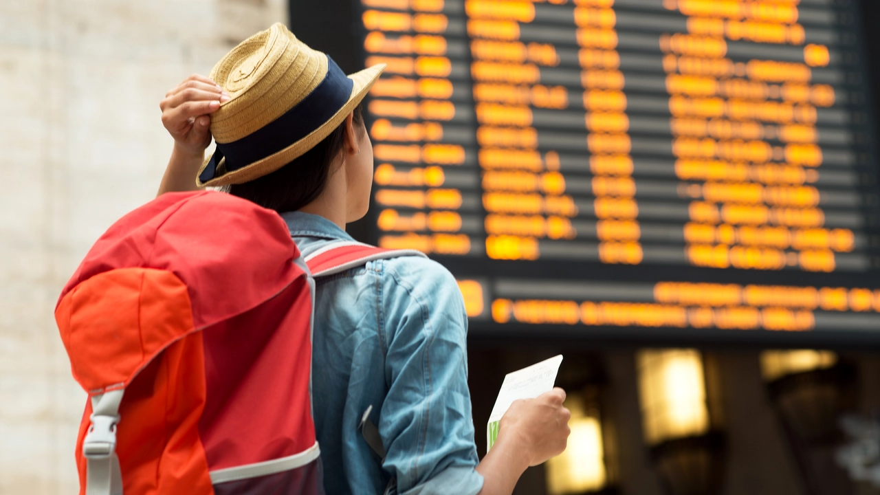 Arrivi e partenze, dal 12 al 25 agosto rischio ritardi e cancellazioni per i treni in Emilia Romagna: ecco perché