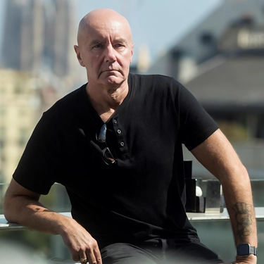 "Trainspotting si è spostato nelle case". Irvine Welsh presenta il nuovo romanzo ‘Resolution’