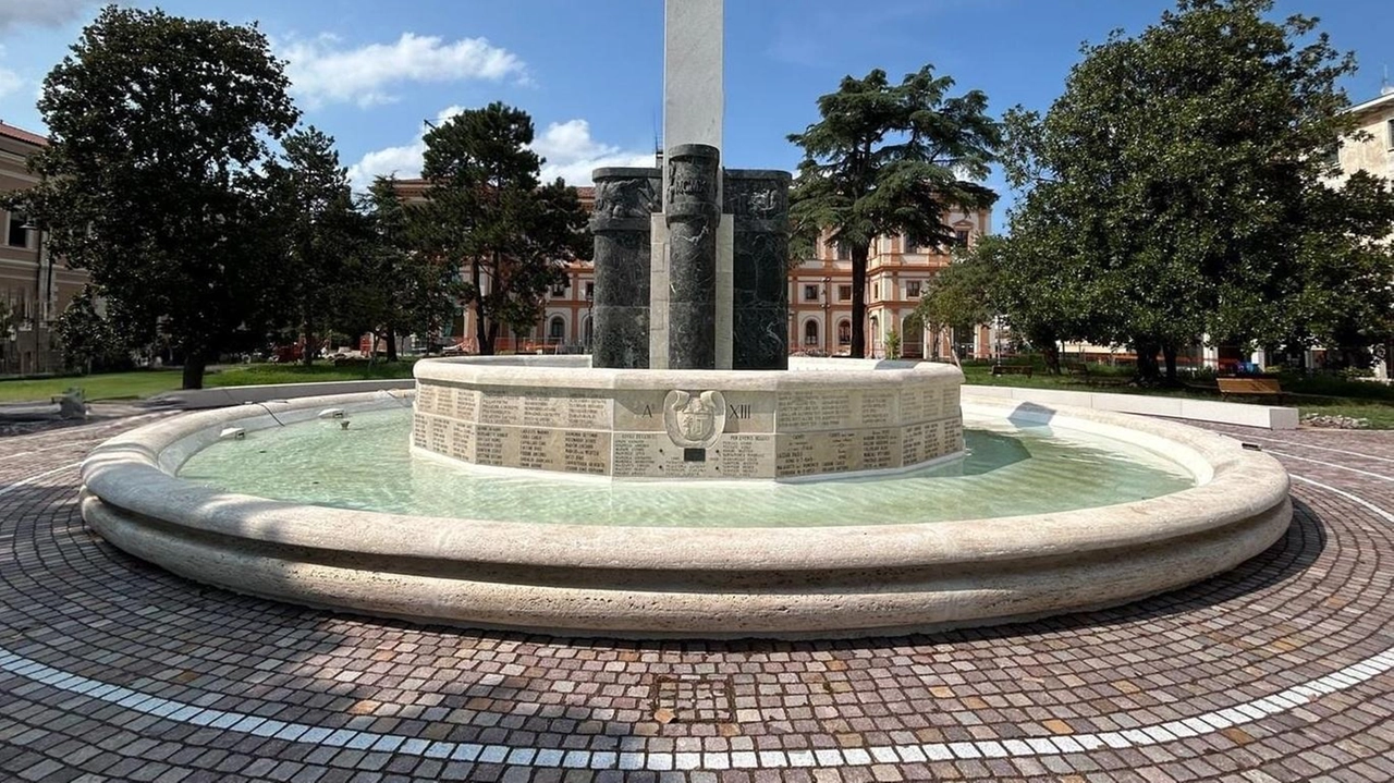 La fontana monumentale che si trova in piazza della Libertà a Copparo è stata restaurata e giovedì 29 sarà inaugurata