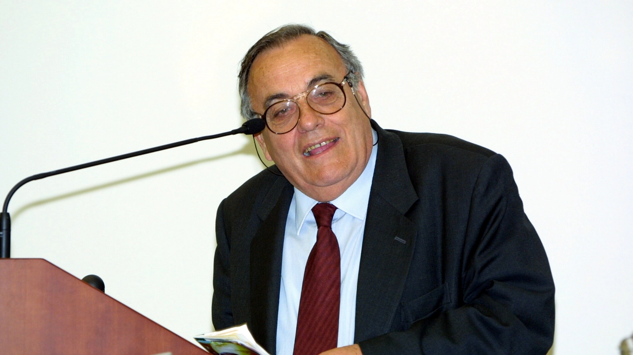 Domenico Scarpellini, ex consigliere comunale Dc, già presidente di Fiera e Mercato, è scomparso a 87 anni