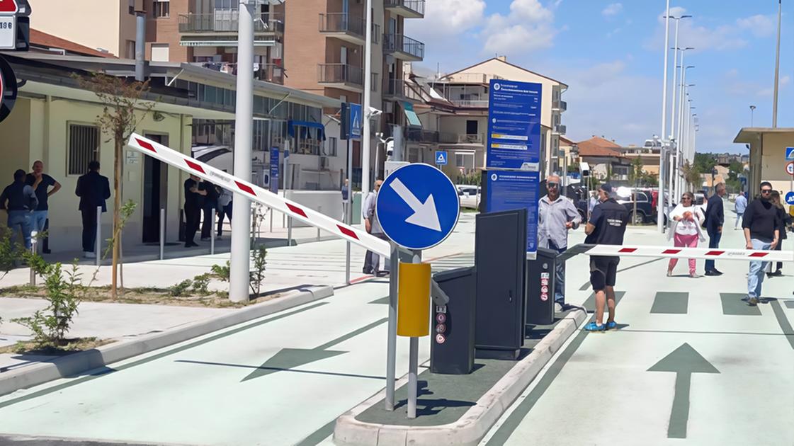 Il parcheggio della stazione fa flop: "L’occupazione media è del 19%"