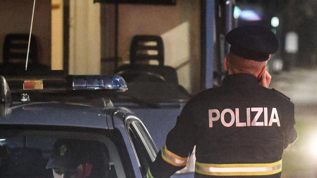 Giovane trovato con la droga durante un controllo. Nei guai   il pusher:  mezzo chilo di hashish in casa