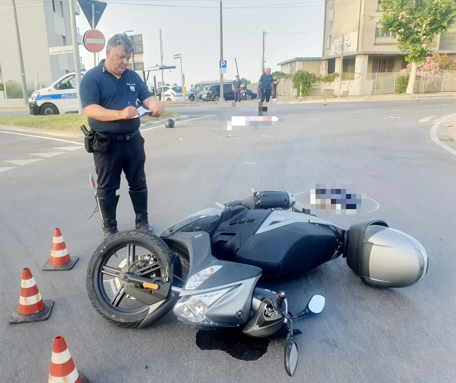 Incidente Rimini, Cade Dallo Scooter E Viene Travolto E Ucciso Da Un’auto