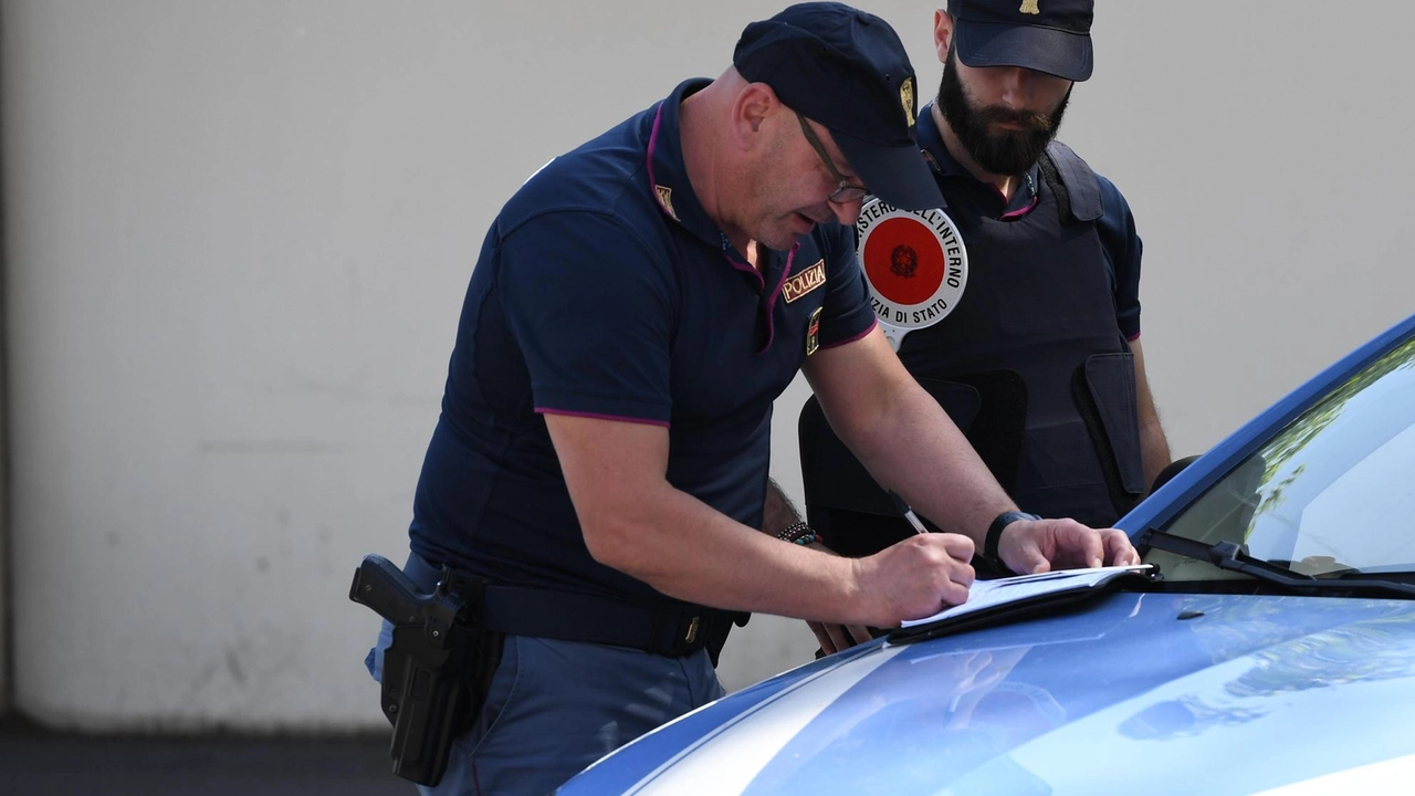 È successo in via Duca degli Abruzzi. La donna aveva appena prelevato.