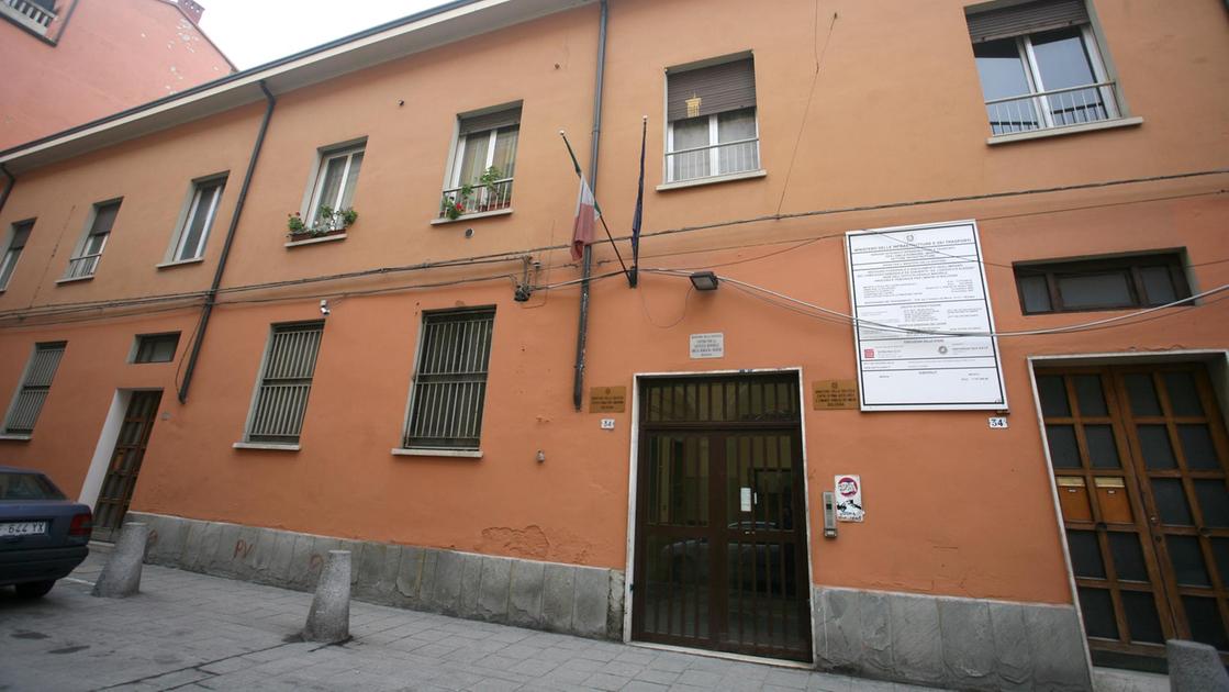 Evade dal carcere minorile a Bologna: ricercato un ragazzo di 17 anni