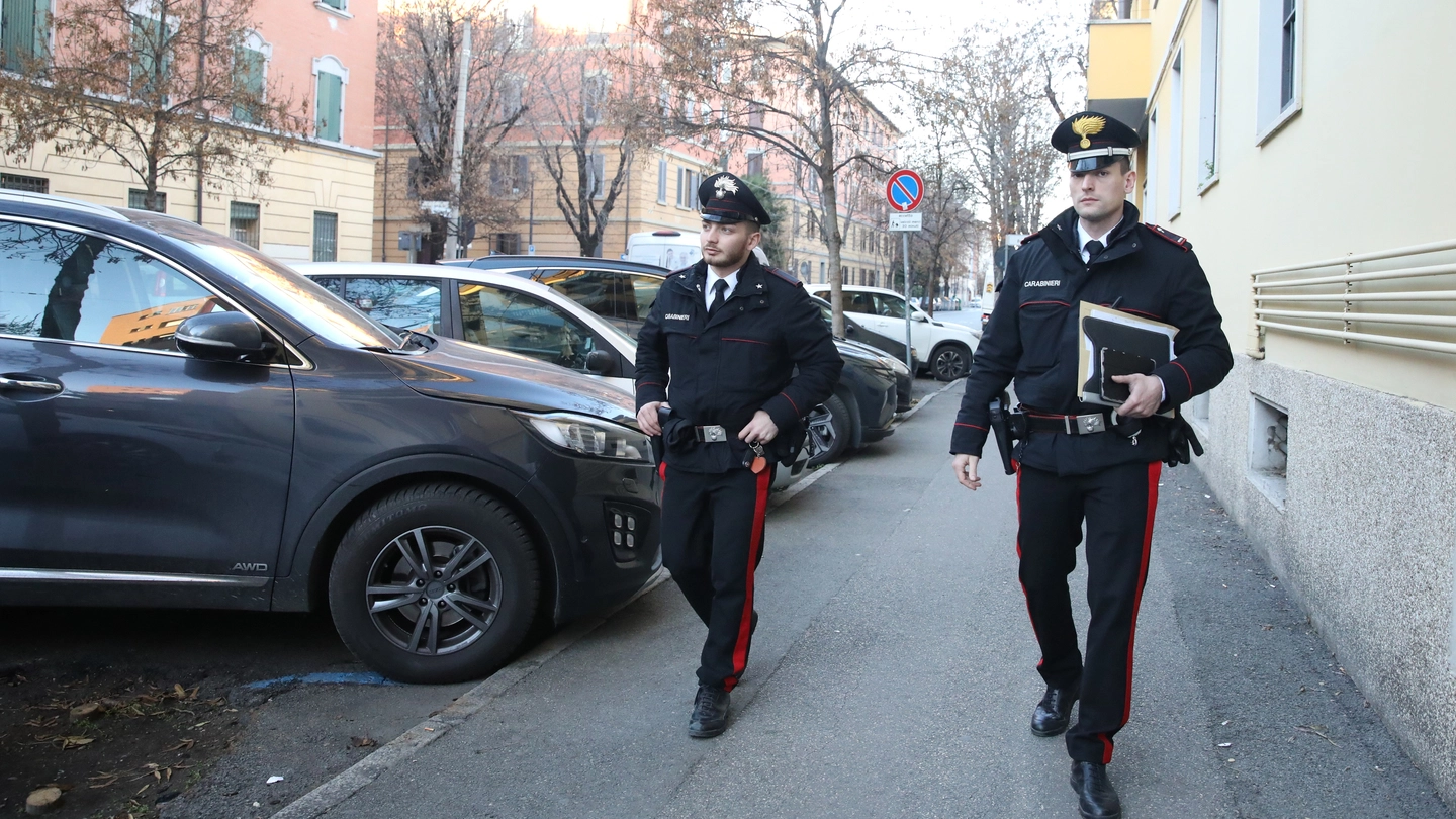 I carabinieri sono stati allertati dopo che è scattato il protocollo Eva, a causa della veridicità dei racconti della trentenne, che ha subito violenze sessuali