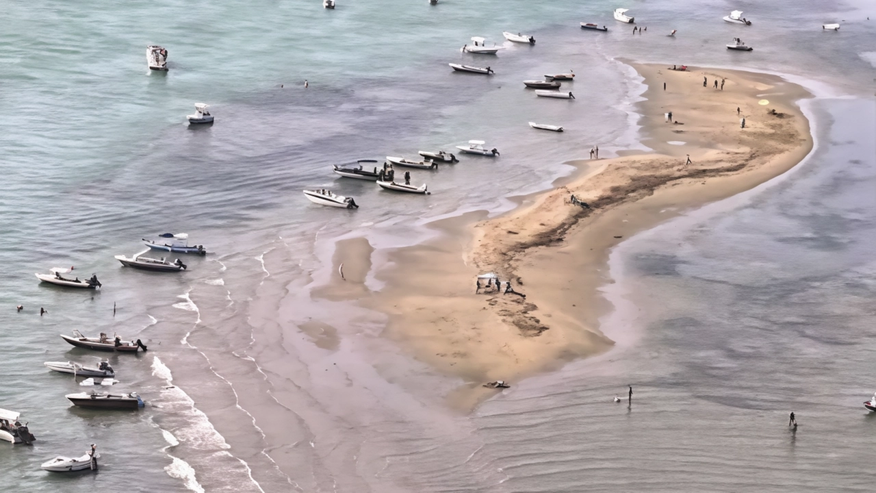 Il Mose ferma le maree. Nuova isola a Venezia