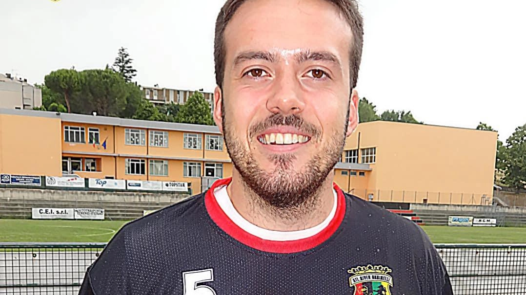 Oggi sei anticipi in Prima categoria, con il big match Mercatellese-Atletico Mondolfo. Domani Seconda categoria con sette gare nel girone A e l'intera giornata nel girone B. Arbitri e dettagli su ogni incontro.